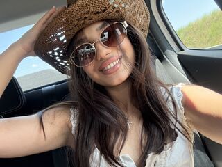 naked camgirl masturbating YasmineHart