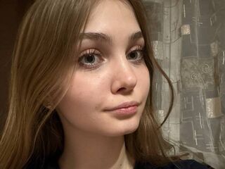 closeup web cam YiBisher